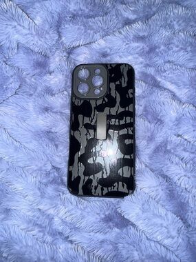 iphone 16 PRO MAX Black Camo Protective Phone Case with Kickstand